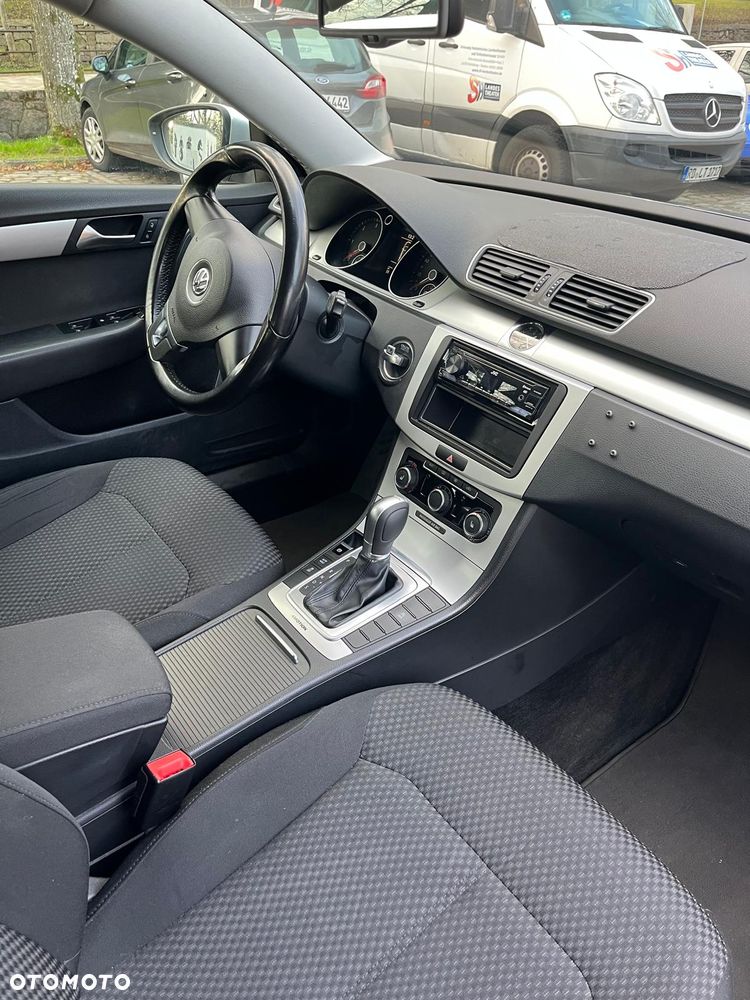 Volkswagen Passat 2.0 TDI 4Motion DSG BlueMotion Tech Comfortline - 8