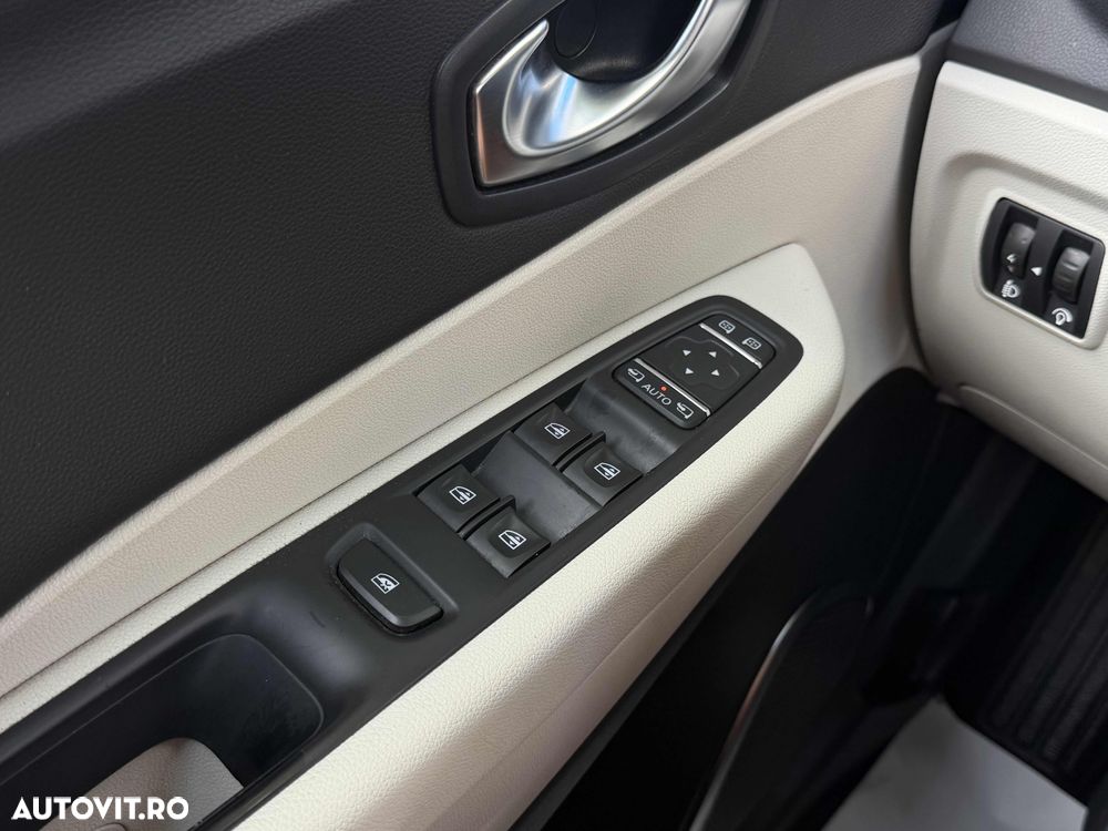 Renault Captur ENERGY dCi 90 EDC Experience - 21