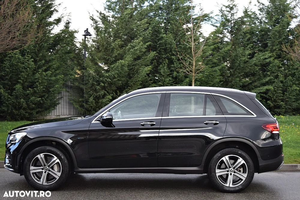 Mercedes-Benz GLC 300 e 4Matic 9G-TRONIC Edition AMG Line - 4