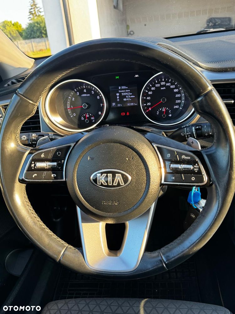 Kia Ceed 1.5 T-GDI M DCT - 9
