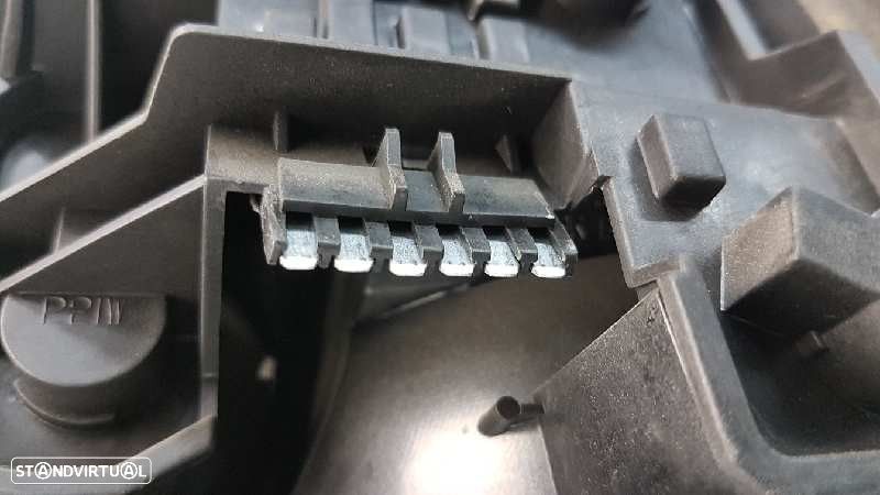 FAROLIM TRASEIRO ESQUERDO MG ROVER SERIE 45 (RT) CLASSIC (4-PTAS.) - 2