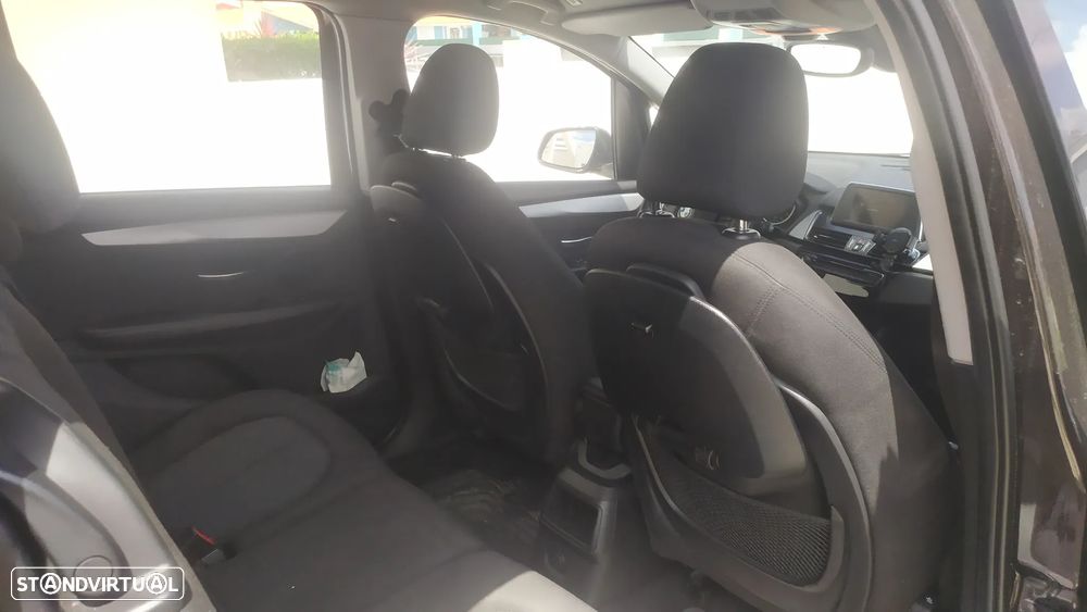BMW 216 Gran Tourer d Luxury Line - 16