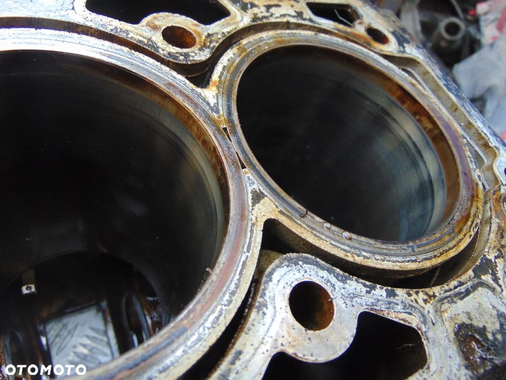 Blok silnika Opel Vectra C lift Z20NET - 2