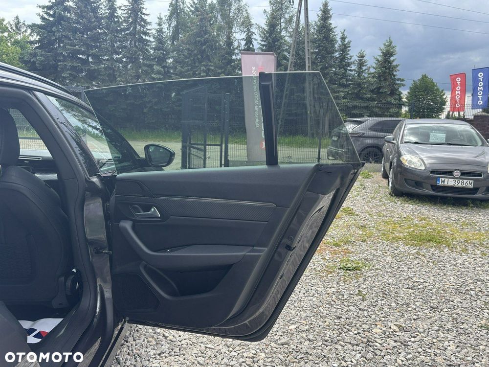 Peugeot 508 PureTech 130 Allure S&S EAT8 - 32