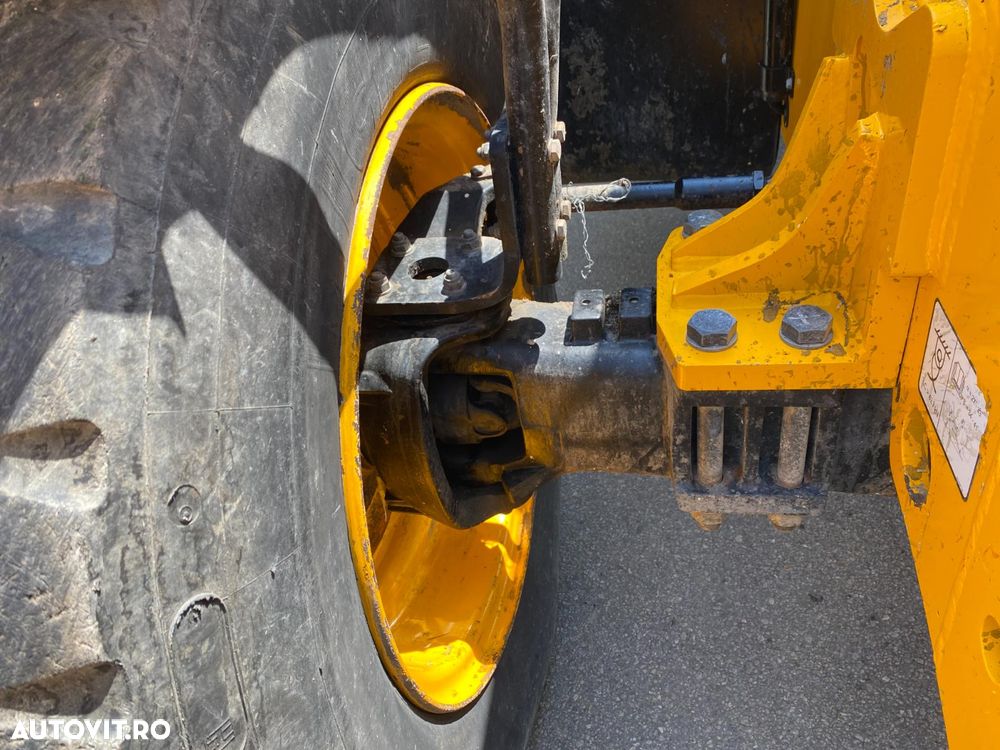 JCB 540-140 Hi Viz INCARCATOR TELESCOPIC 4x4 - 13