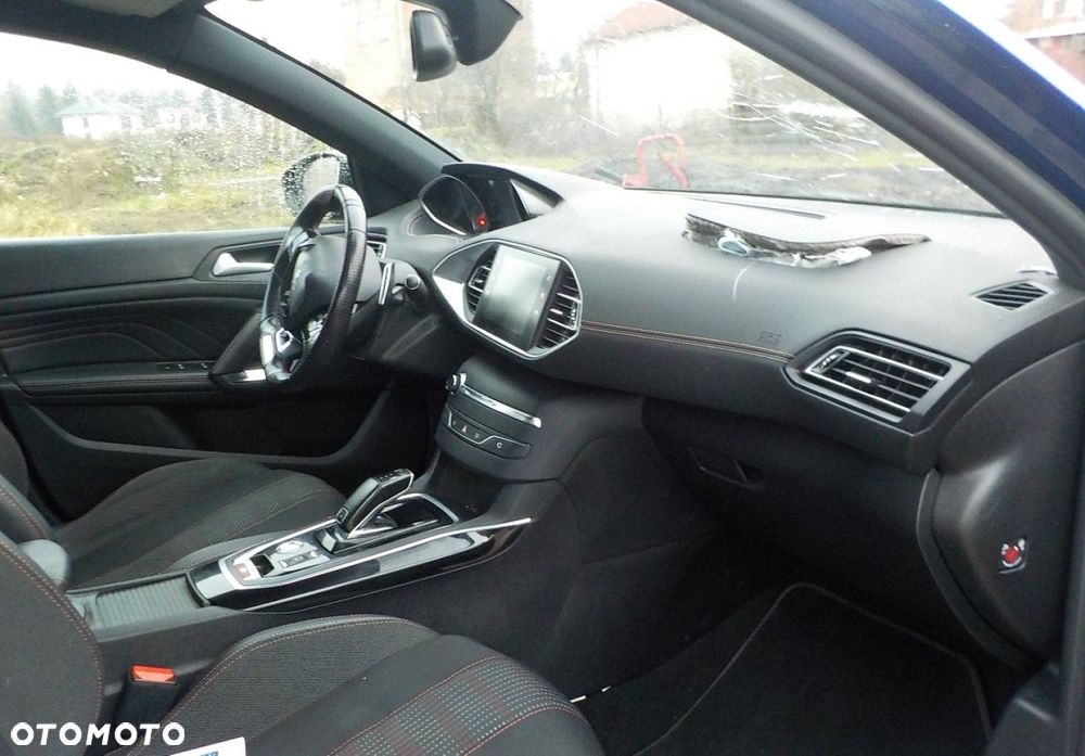 Peugeot 308 - 16