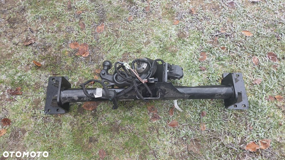 Hak holowniczy Audi Porsche 95C 95C803881AA - 1