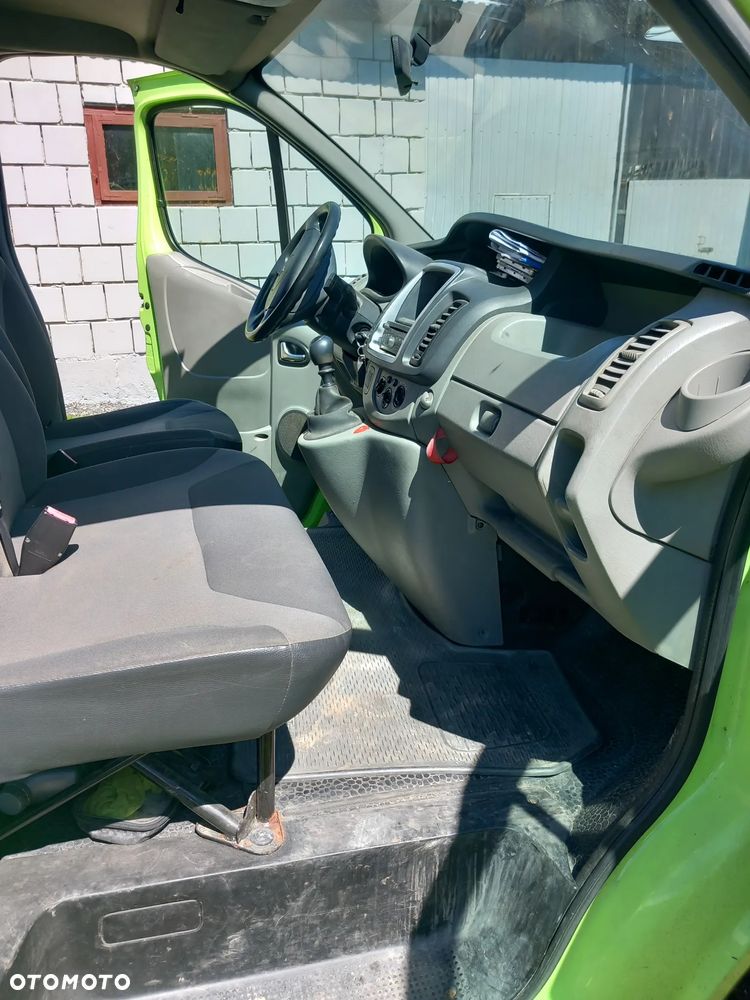 Renault Trafic - 2