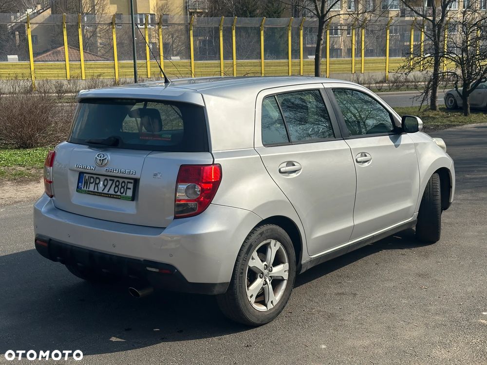 Toyota Urban Cruiser 1.33 Sol - 1