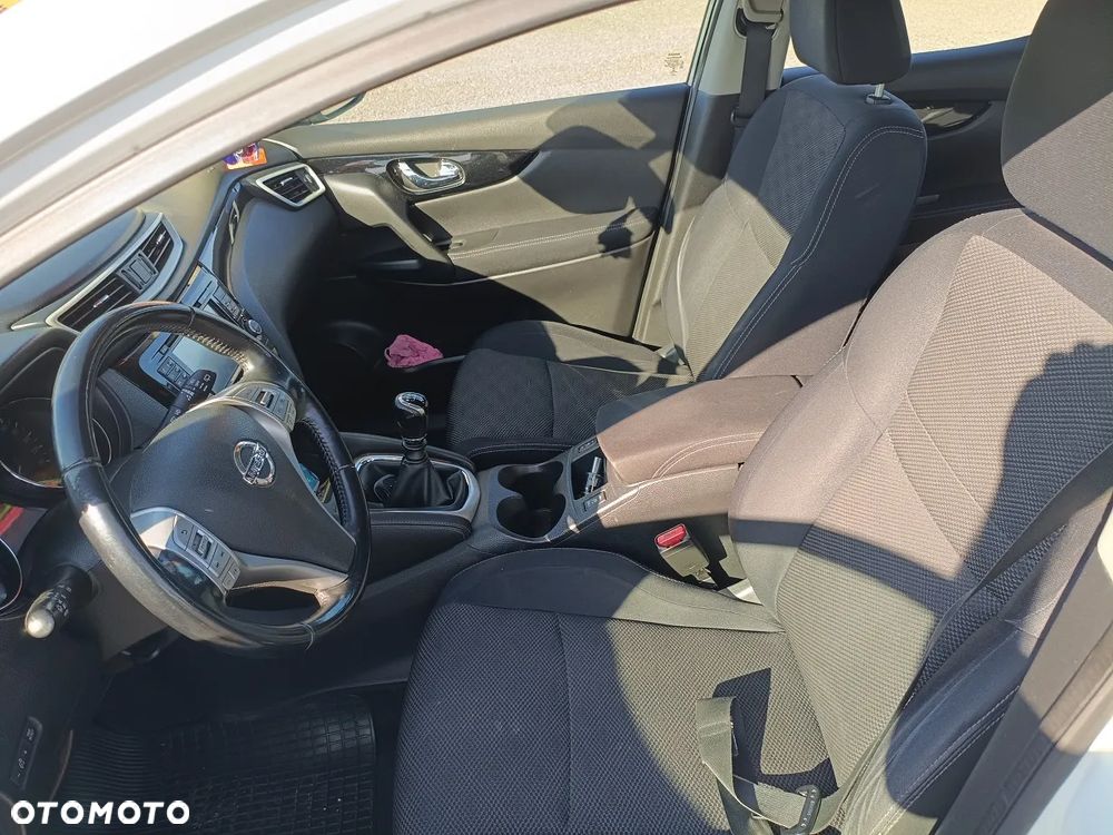 Nissan Qashqai - 12