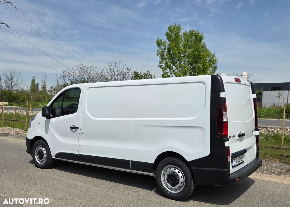 Renault Trafic - 9