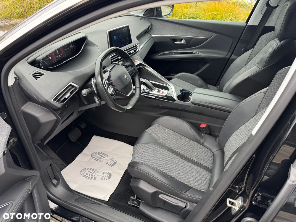 Peugeot 5008 BlueHDi 130 EAT8 Allure - 15