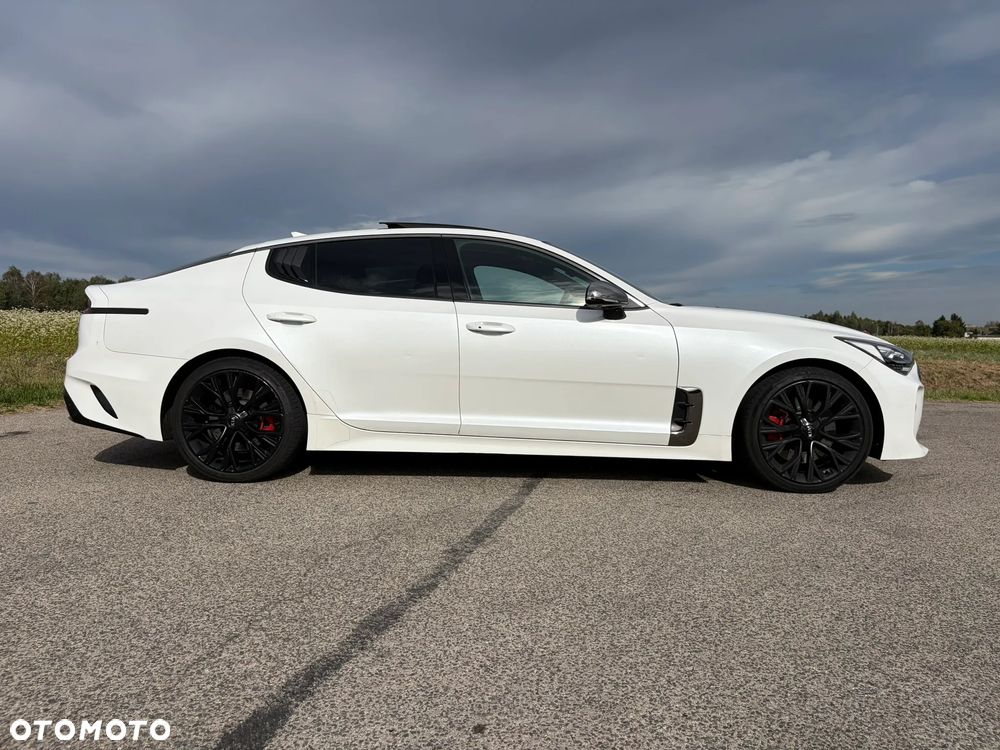 Kia Stinger 2.0 T-GDI GT Line - 8