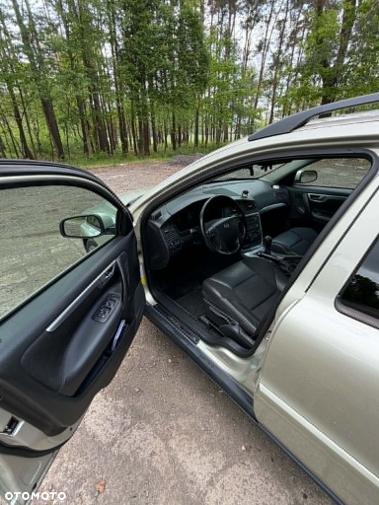Volvo V70 2.5 T AWD Summum - 4
