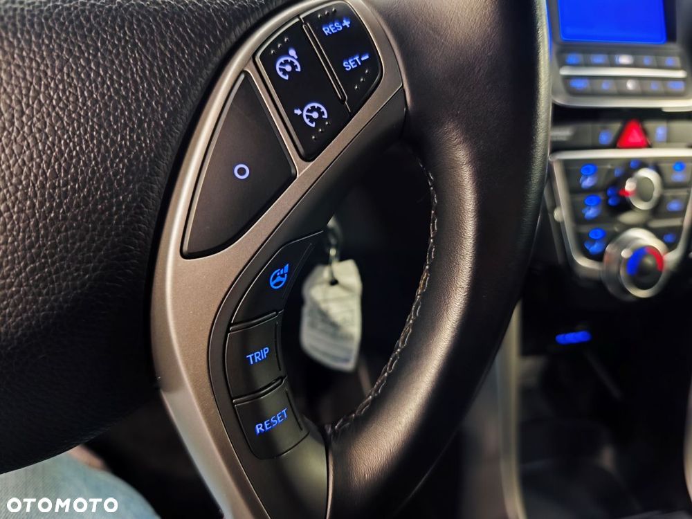 Hyundai i30 blue 1.4 YES Gold - 14