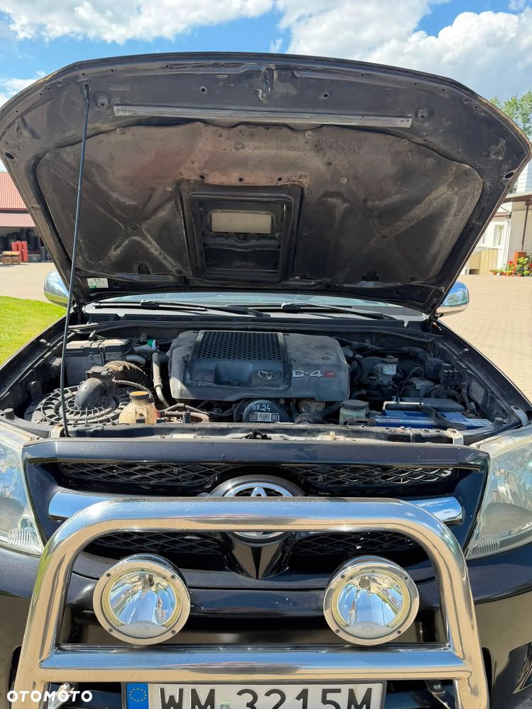 Toyota Hilux 3.0 D-4D Sol - 21