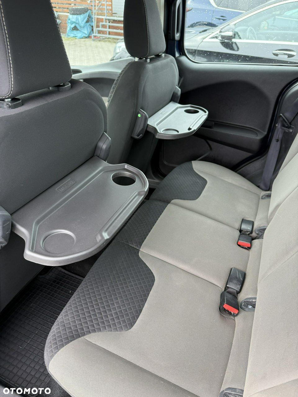 Ford Tourneo Courier - 15
