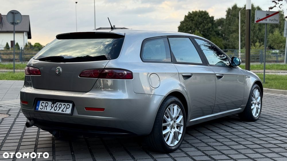 Alfa Romeo 159 1.9 JTDM 16V DPF Distinctive - 10