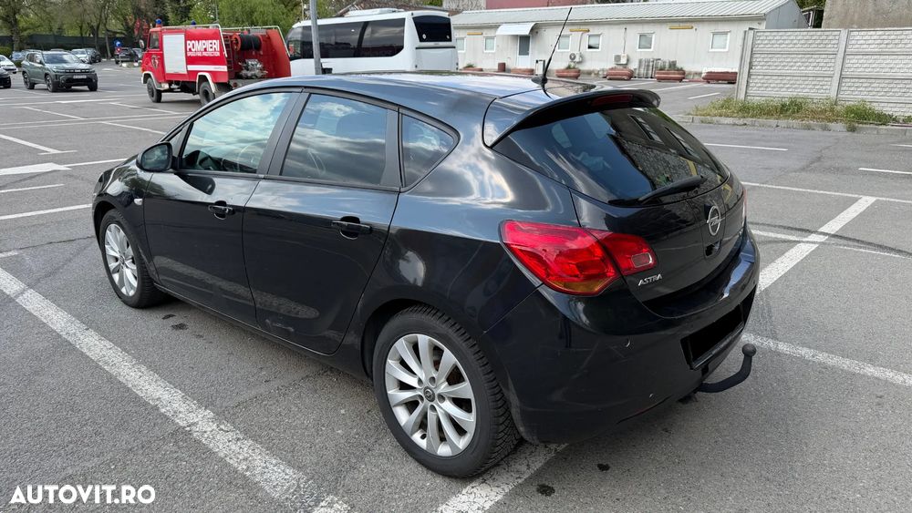 Opel Astra 1.7 CDTI - 8