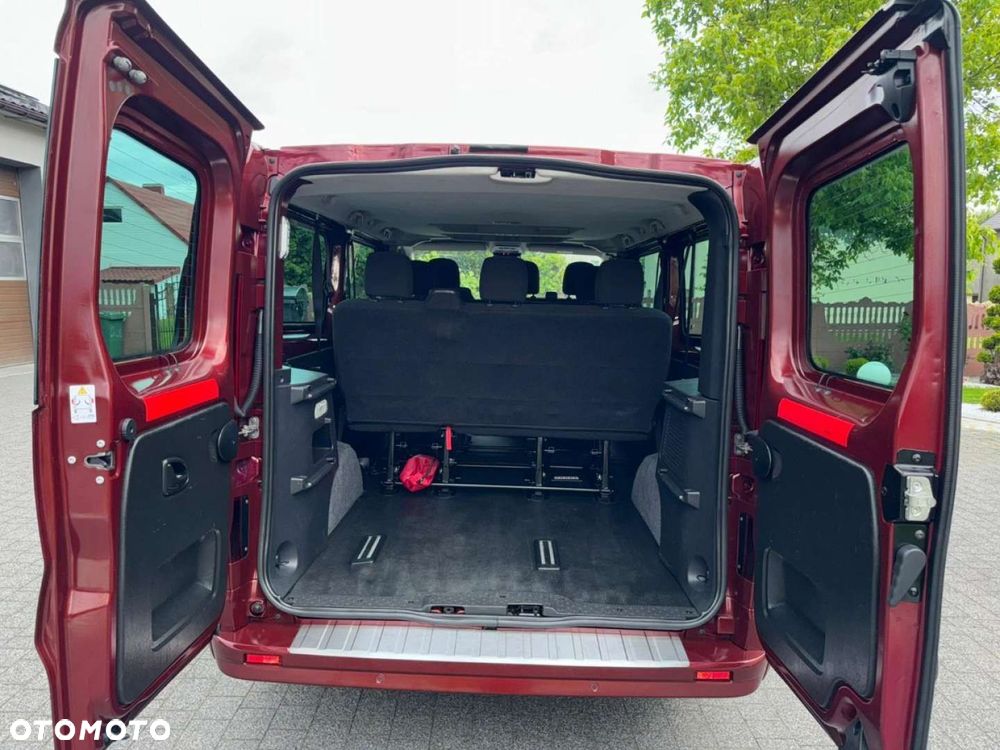 Renault Trafic - 25