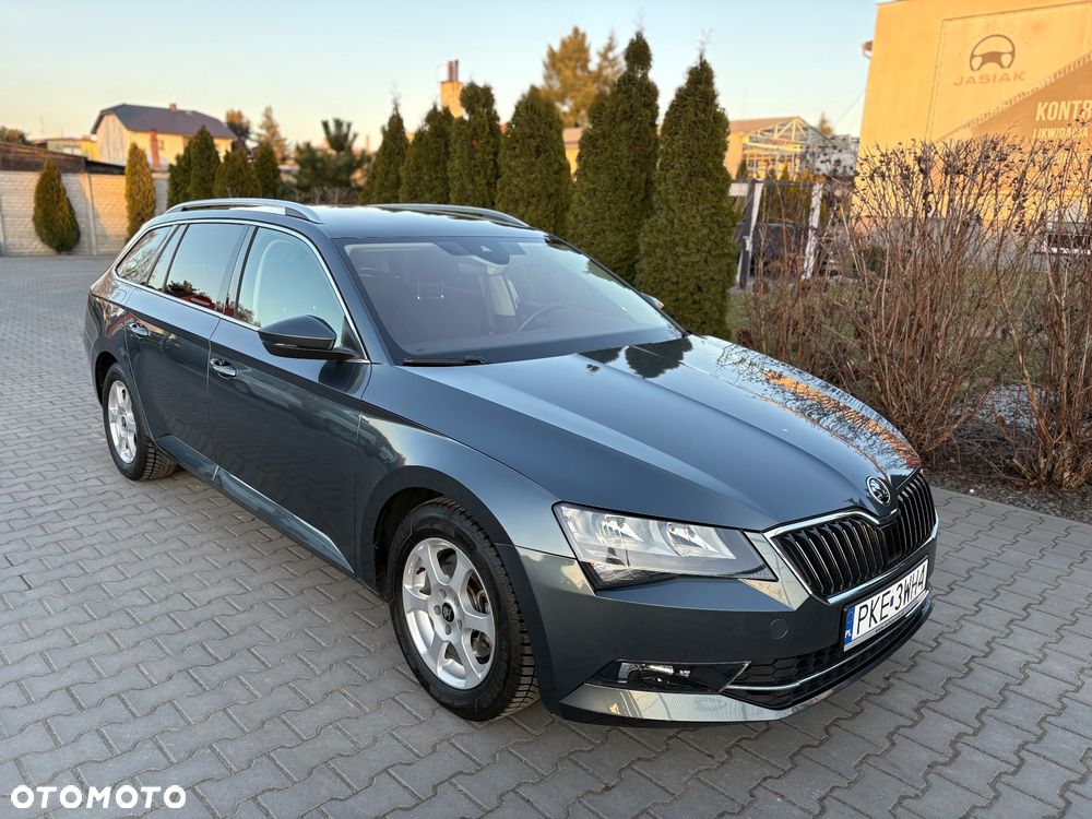 Skoda Superb 2.0 TDI Style DSG - 2