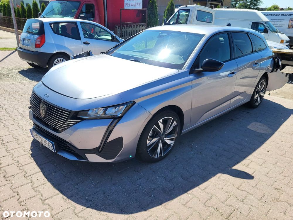 Peugeot 308 PureTech 130 GPF EAT8 Stop & Start Allure Business-Paket - 4