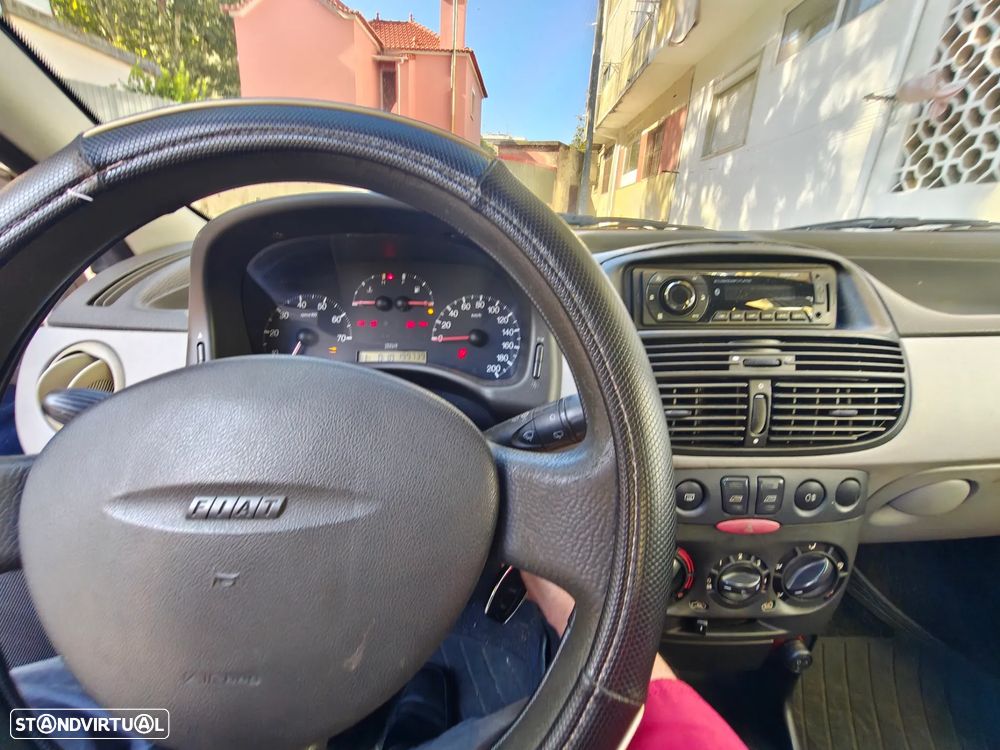 Fiat Punto 1.2 16V HLX - 14