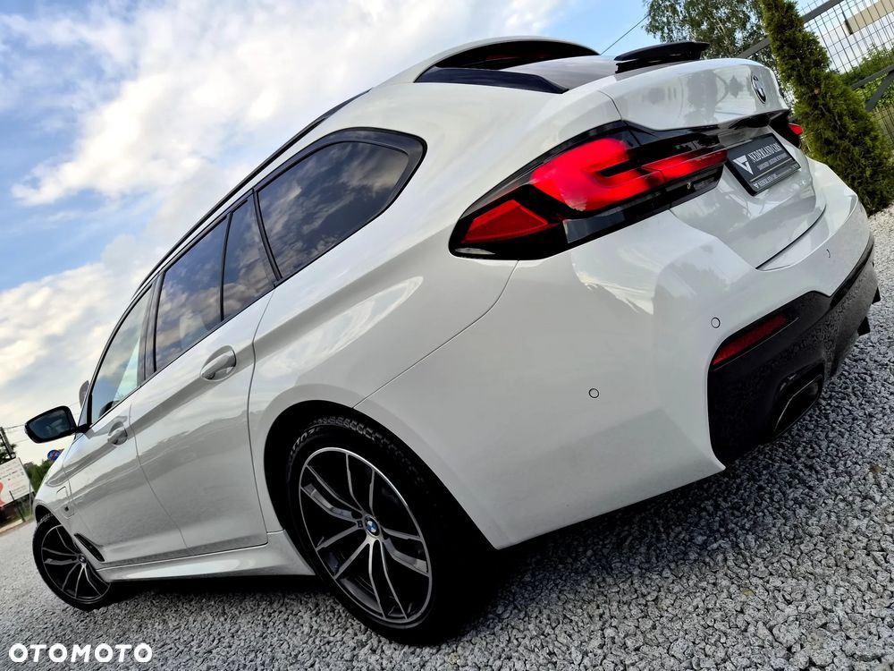 BMW Seria 5 530e M Sport sport - 38