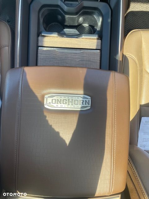 RAM 1500 5.7 Crew Cab Longhorn - 10