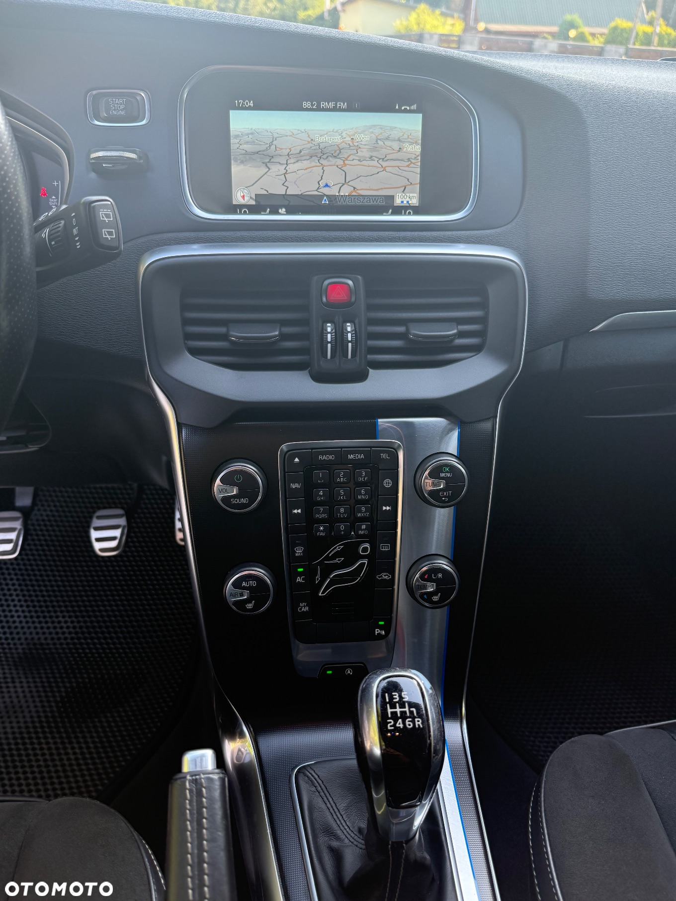 Volvo V40 - 23
