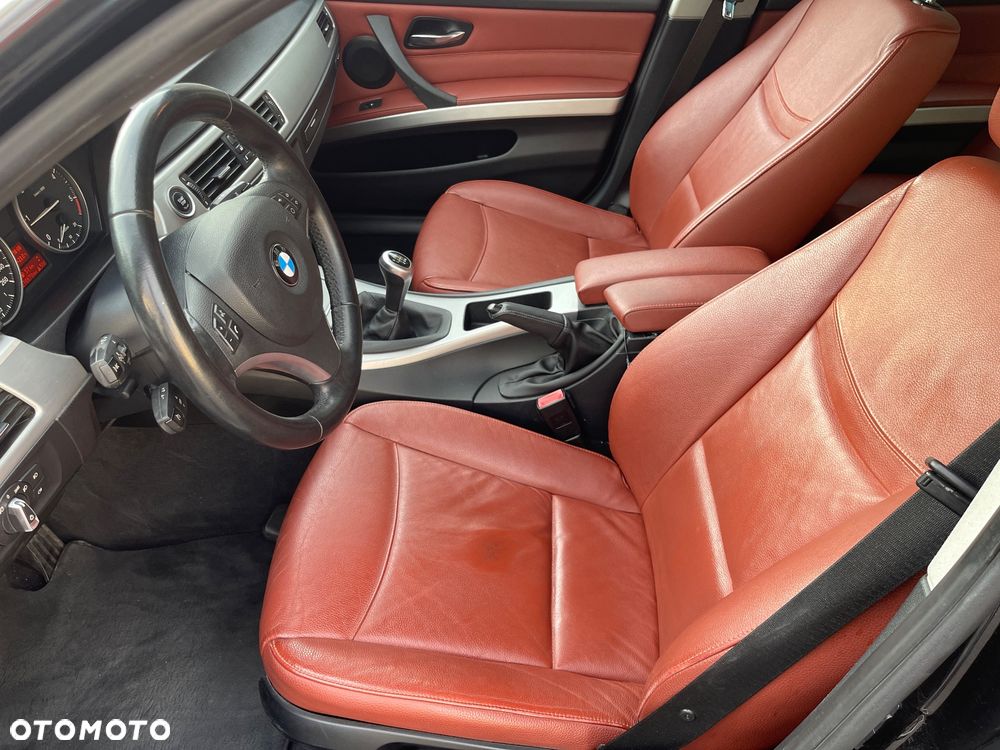 BMW Seria 3 318d - 2