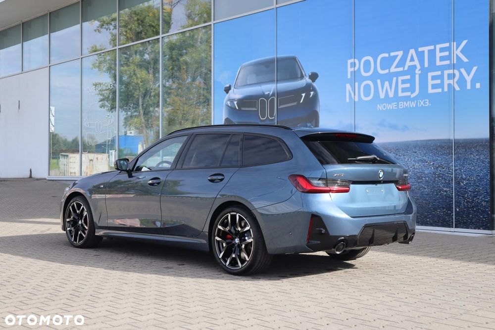 BMW Seria 3 330i M Sport - 4