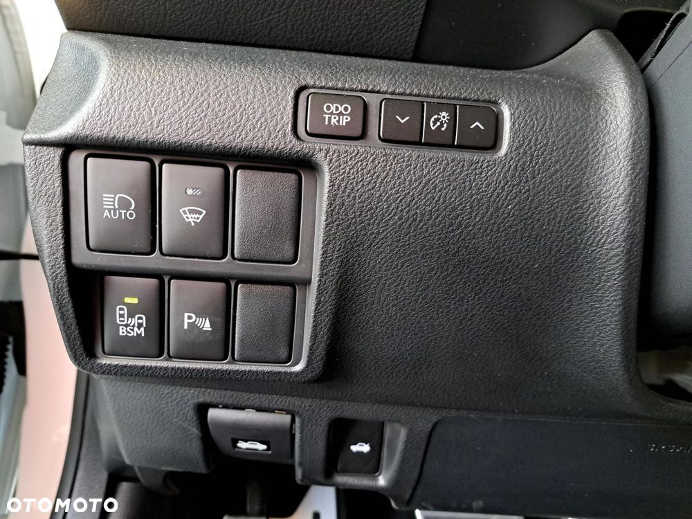 Lexus RC F Track Edition - 30