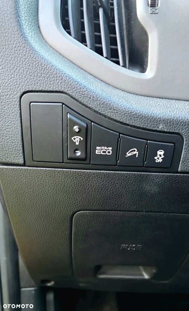 Kia Sportage 2.0 CRDI XL - 16