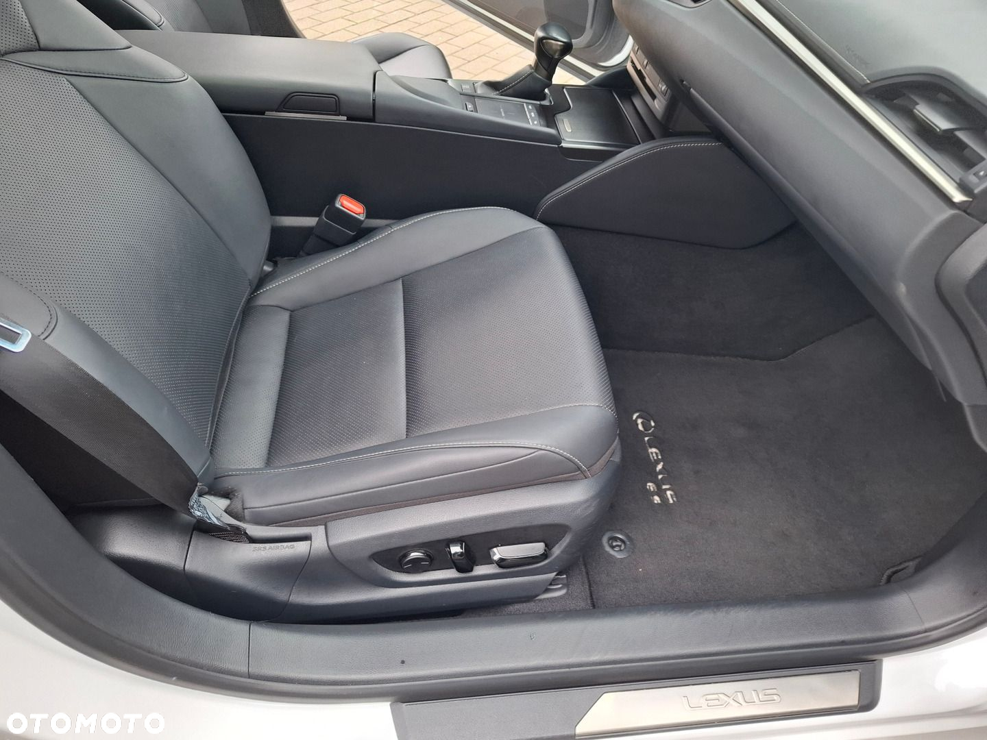 Lexus ES - 23