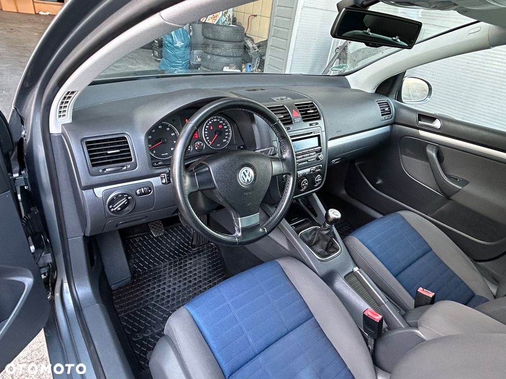 Volkswagen Golf 1.6 Tour Edition - 6
