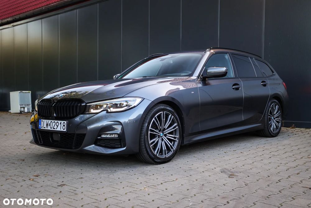 BMW Seria 3 320d Edition M Sport Shadow - 11