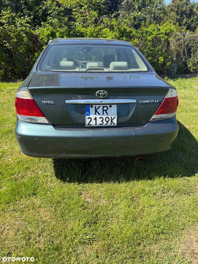 Toyota Camry 2.4 SE - 10