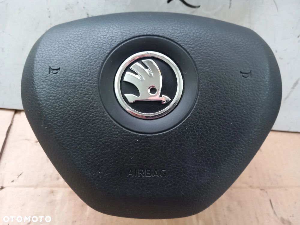 PODUSZKA AIRBAG KIEROWCY SKODA OCTAVIA III 5E0880201A - 5