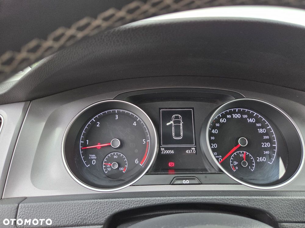Volkswagen Golf 2.0 TDI BlueMotion Technology Lounge - 33