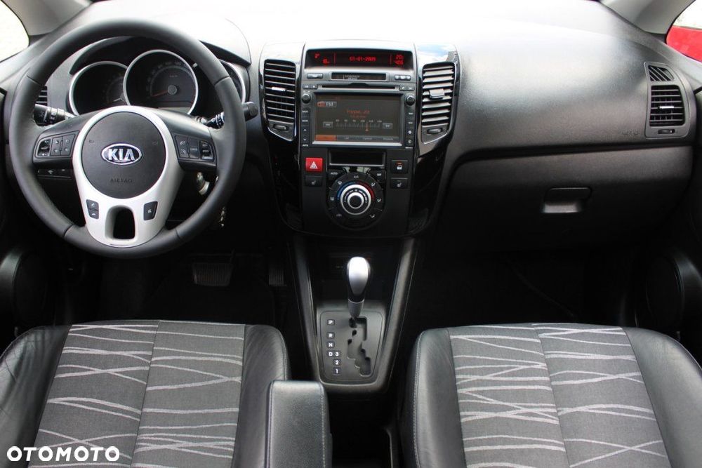 Kia Venga - 12