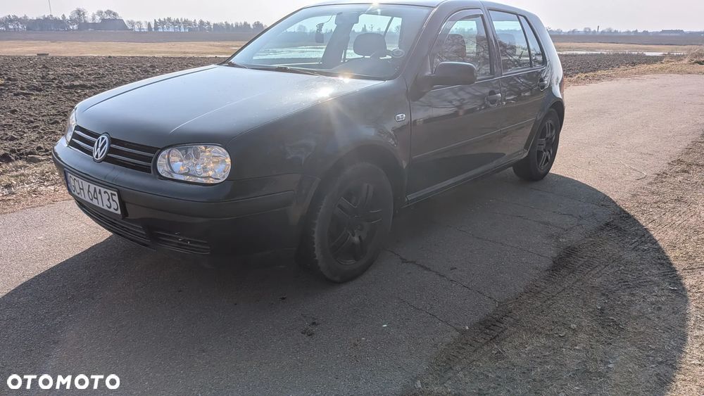 Volkswagen Golf 1.4 Basis - 2
