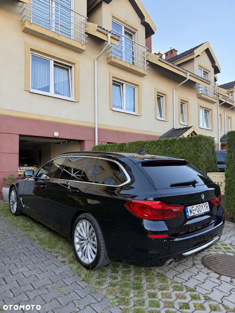 BMW Seria 5 530i xDrive Luxury Line - 7