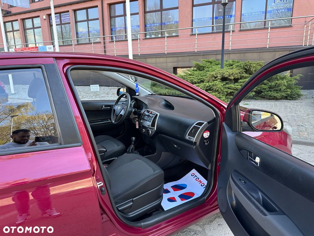 Hyundai i20 - 15
