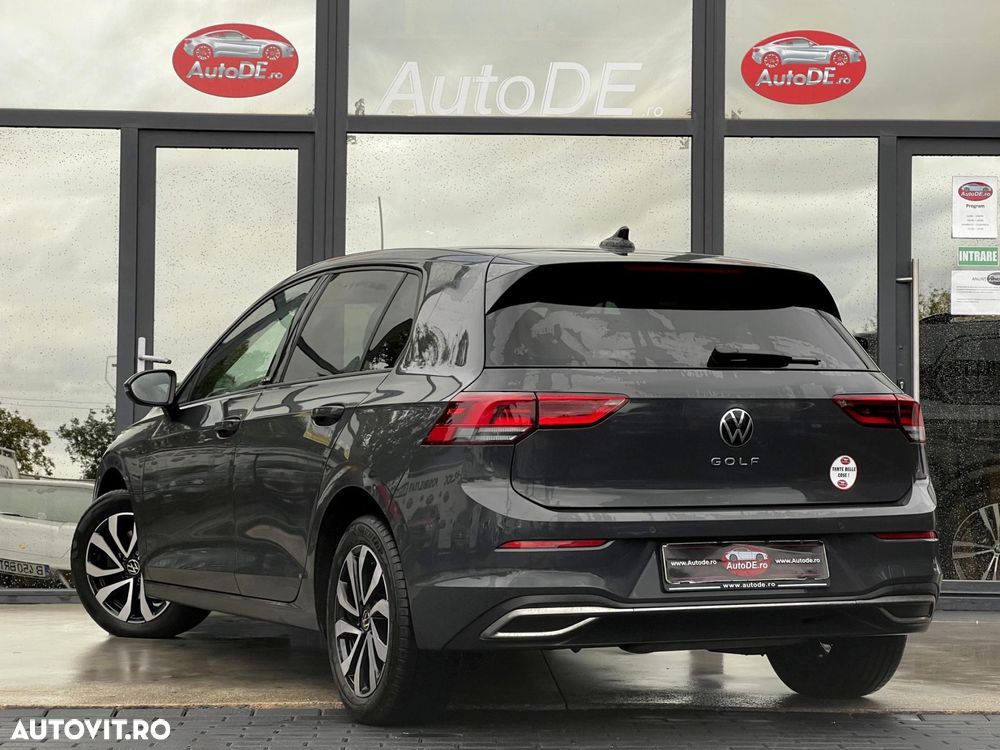 Volkswagen Golf - 3