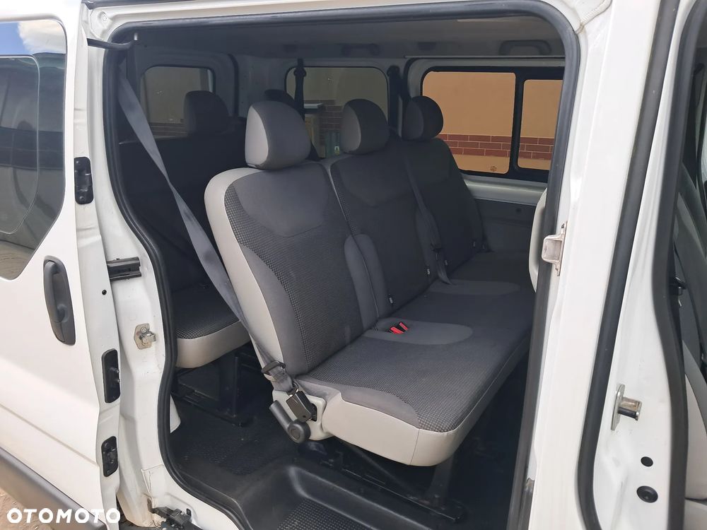 Opel Vivaro - 9