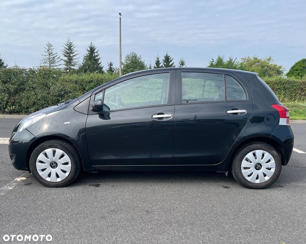 Toyota Yaris 1.33 VVT-i - 2