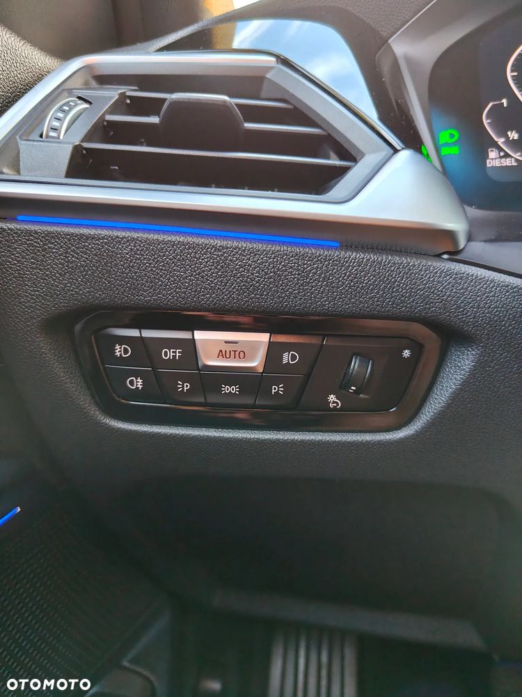 BMW Seria 3 320d MHEV Advantage - 17