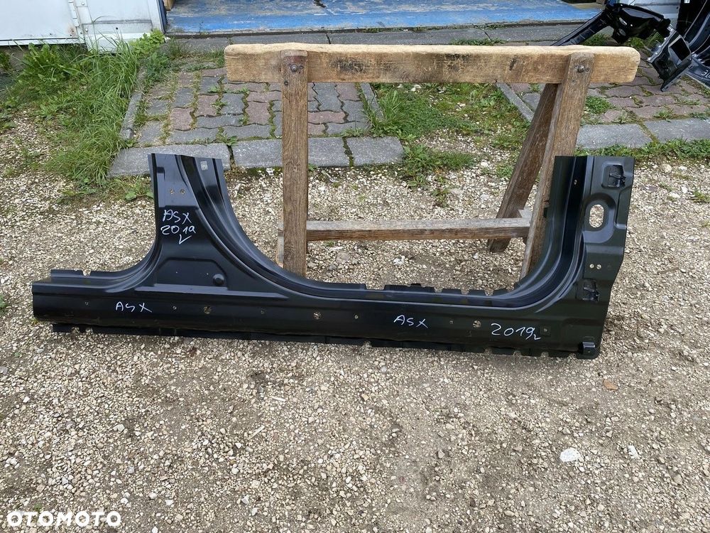PRÓG PRAWY MITSUBISHI ASX 10-22 NOWY ORYGINALNY - 1