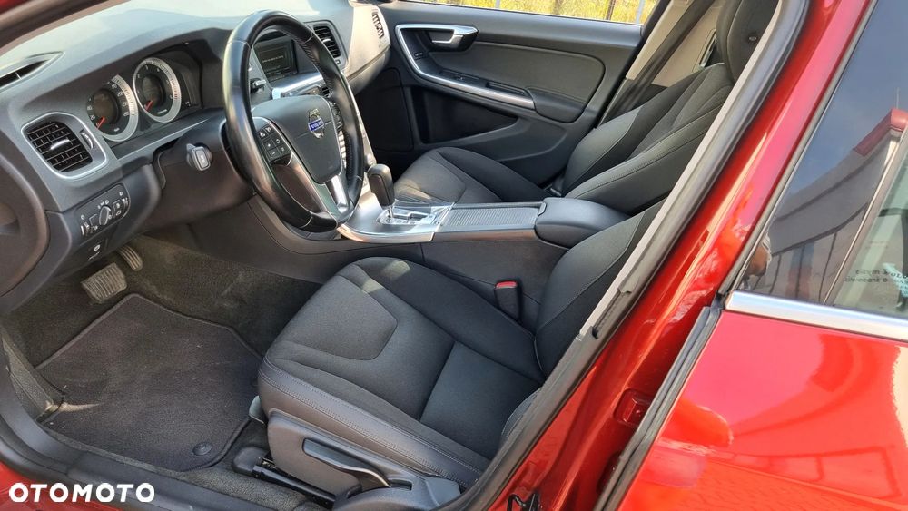 Volvo S60 D3 Geartronic Momentum - 16
